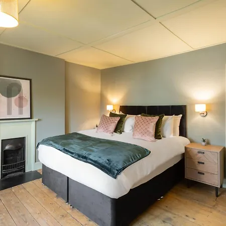Host & - The Braes Marske-by-the-Sea