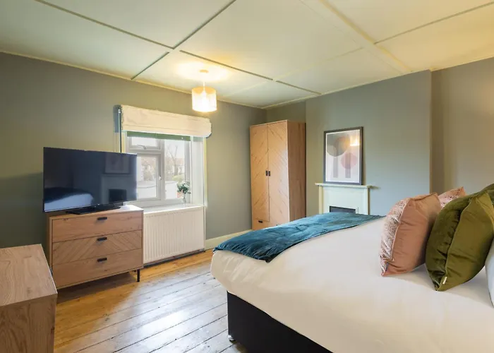 Host & - The Braes Marske-by-the-Sea