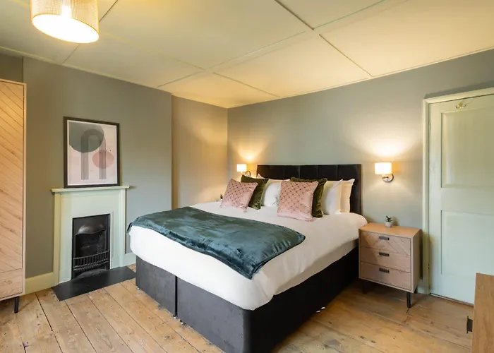 Host & - The Braes Marske-by-the-Sea